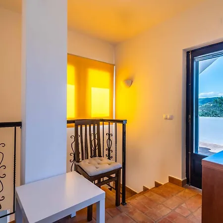 Villa Eiras Altas By Portucasa *