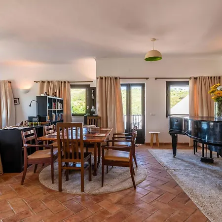 Villa Eiras Altas By Portucasa