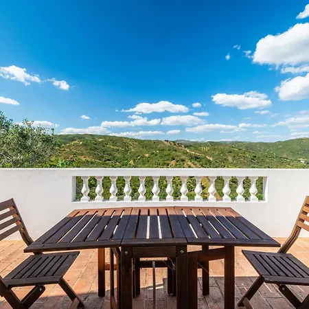 Villa Eiras Altas By Portucasa Corte Vidreiro