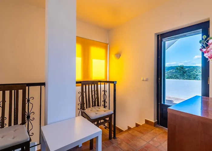 Villa Eiras Altas By Portucasa *
